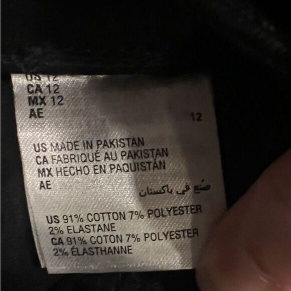 INC international Concepts Mid-Rise Cropped Flare-Leg Jeans Deep Black 12/31 NWT - Picture 8 of 11